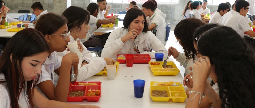 Caldas garantiza que cerca de 55 mil estudiantes tendrán alimentación escolar desde el primer día de clases del 2026